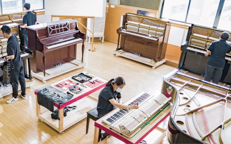 Kayserburg craftmanship factory room